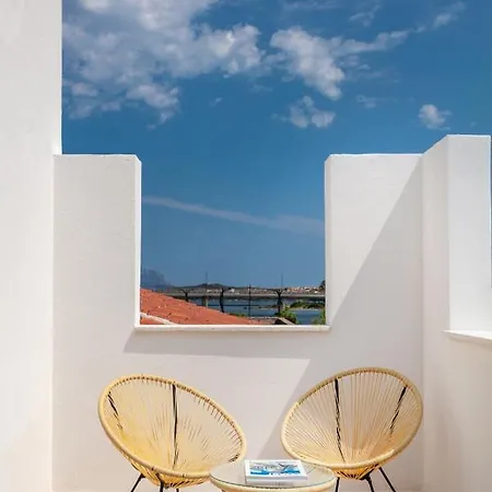Lungomare أولبيا